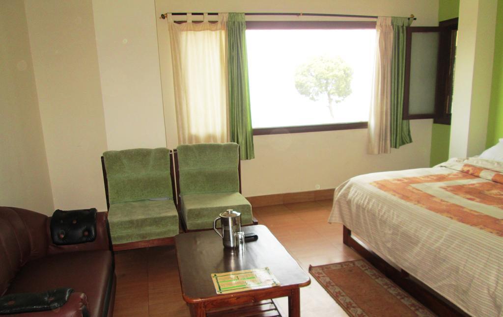 Ranikhet Grand Hotel Kamer foto